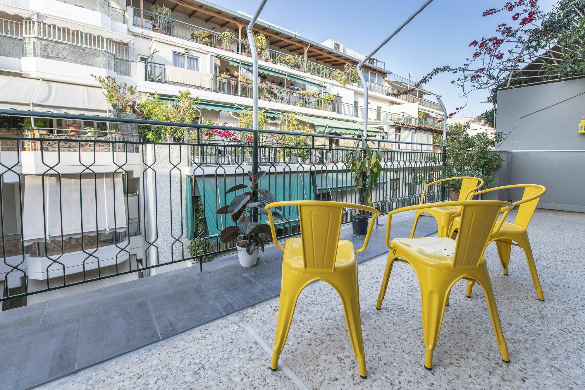 דירות אתונה Petralona Cosy Penthouse מראה חיצוני תמונה